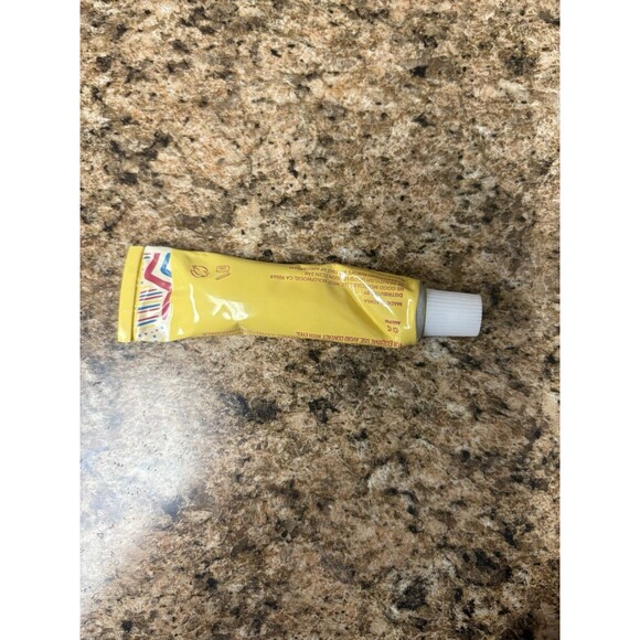 Good Molecules Yerba Mate Wake Up Eye Gel - Yerba Mate, Hyaluronic Acid .50 oz - Picture 2 of 2